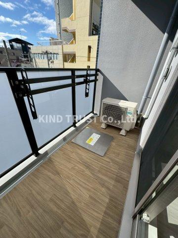 バルコニー　お洗濯にも便利なバルコニー付き