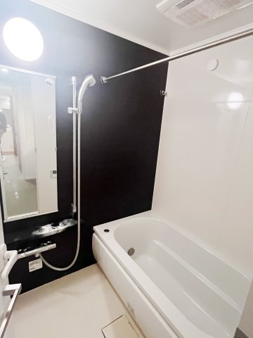 バス・シャワールーム　別部屋参考写真