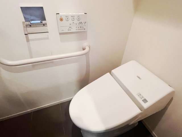 トイレ　参考写真