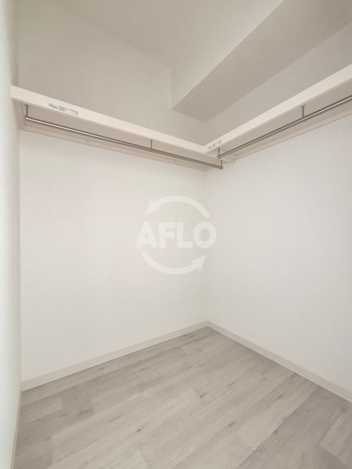 収納　サンティエ福島吉野　ウォークインクローゼット