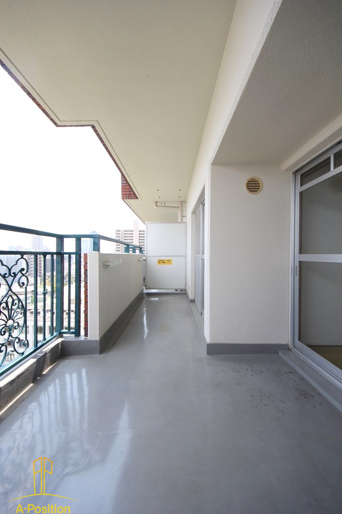 バルコニー　メゾン・エルミタージュ