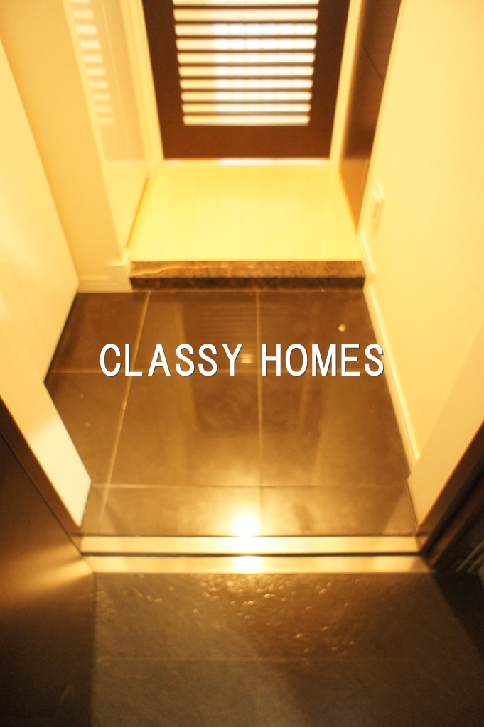 玄関　2007年竣工　CITY SPIRE芝公園：玄関