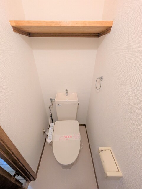 トイレ　洗浄便座