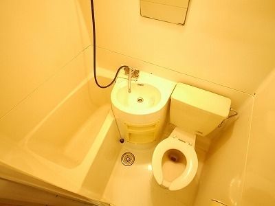 バス・シャワールーム　★お問い合わせはタウンハウジング聖蹟桜ヶ丘店まで★