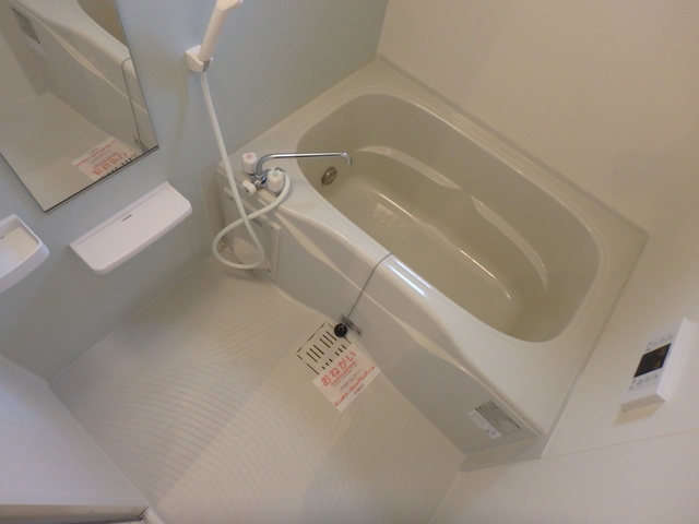 バス・シャワールーム　大きすぎず小さすぎずで光熱費面もグッド。