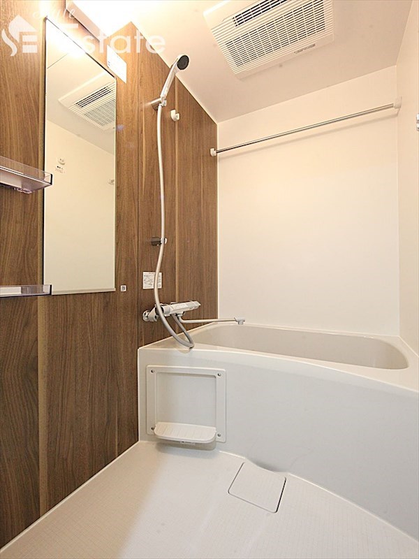 バス・シャワールーム　バスルーム