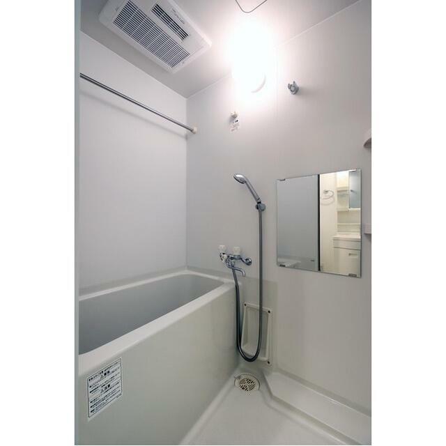 バス・シャワールーム　参考写真（同物件別部屋）