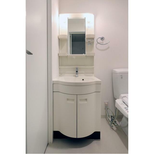 洗面設備　参考写真（同物件別部屋）