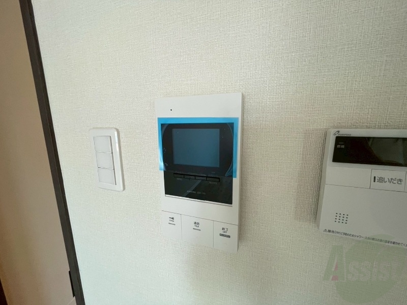 セキュリティ　ＴＶモニター付インターホンです。来客者の顔が見えるので安心！