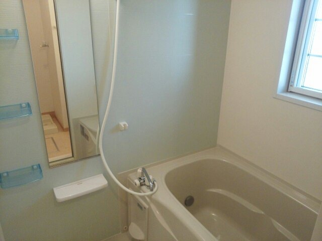 バス・シャワールーム　きれいなお風呂です