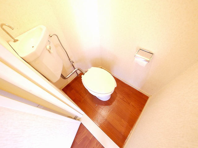 トイレ　ゆったりとした空間のトイレです