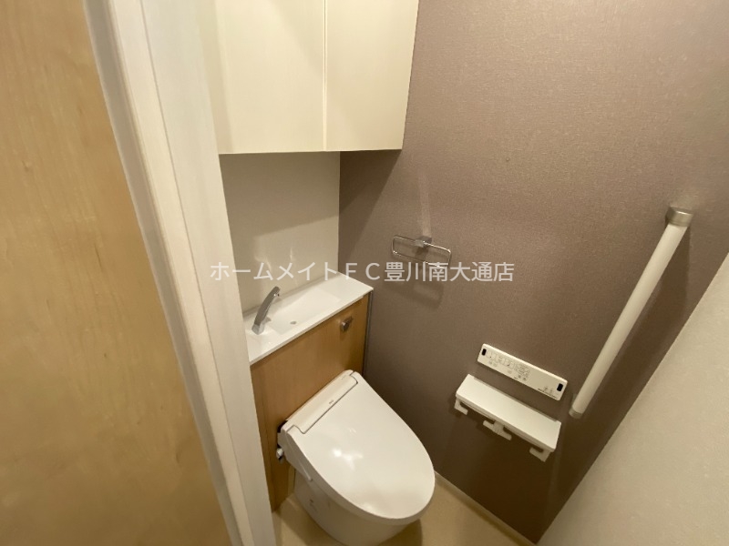 トイレ　同型完成モデル