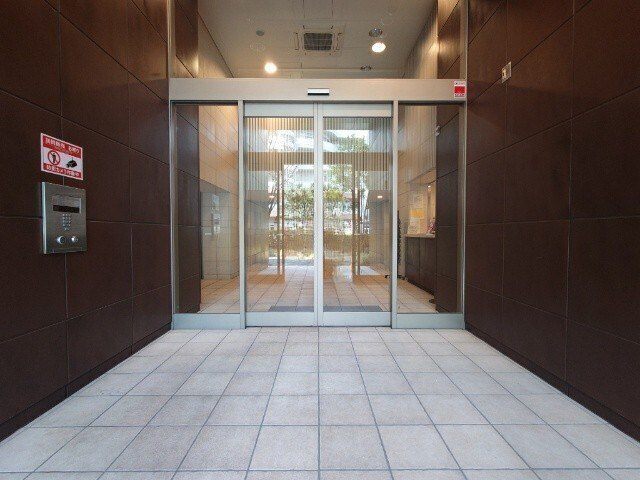 エントランス　分譲タイプです