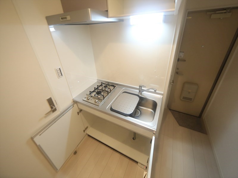 キッチン　システムキッチン（ガス2口コンロ付）