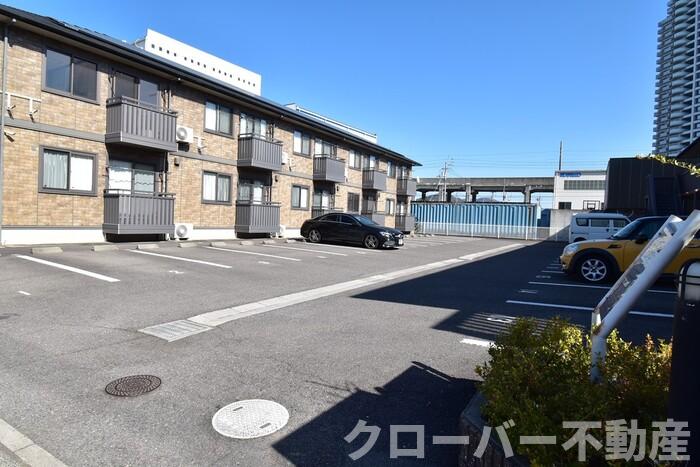 駐車場　駐車場