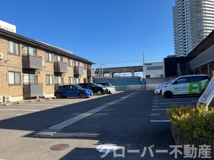 駐車場　駐車場