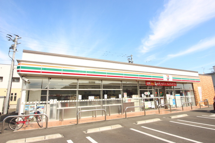 コンビニ　セブンイレブン 大和吉田高田西店（コンビニ）まで287m