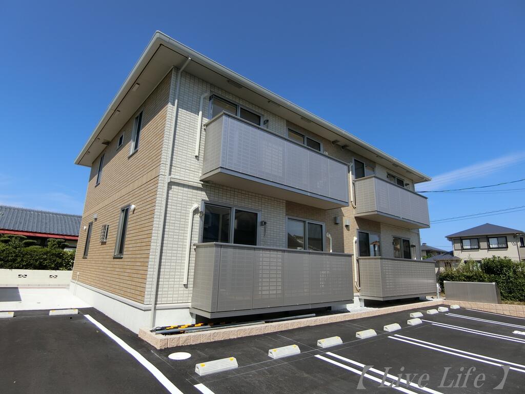 建物外観　2トーンカラーでお洒落★