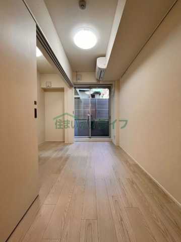 居室・リビング　※参考写真です。同じ間取りの別部屋になります。