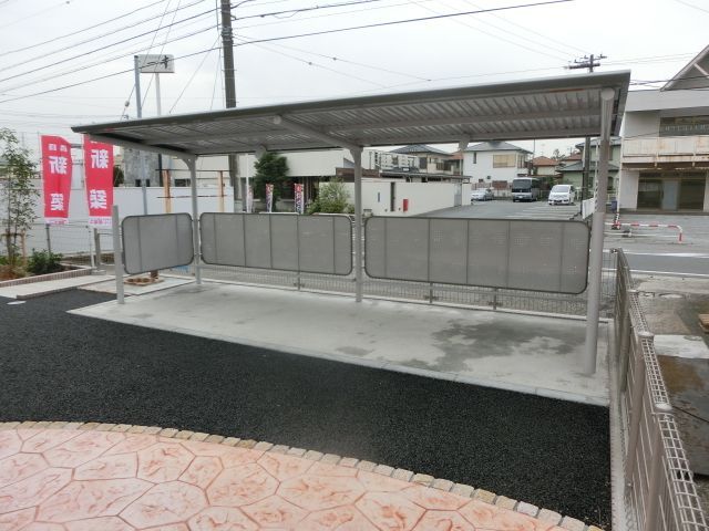 その他共有部分　屋根付き駐輪場