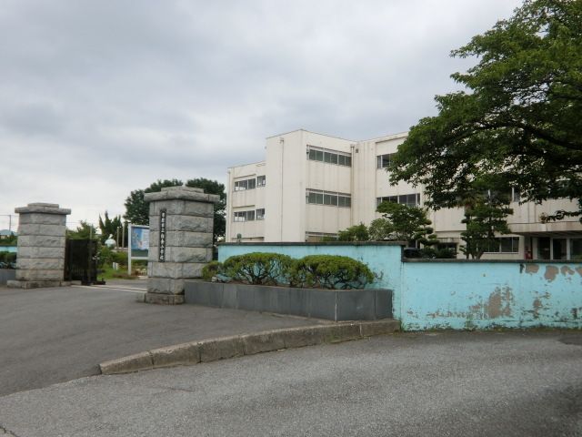 小学校　白金小学校（小学校）まで928m
