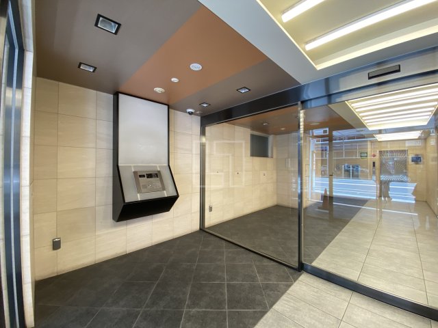 エントランス　La Douceur難波東（ラ・ドゥセール難波東）　エントラ