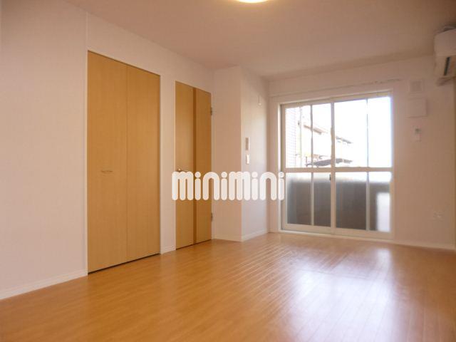 居室・リビング　明るいお部屋です。