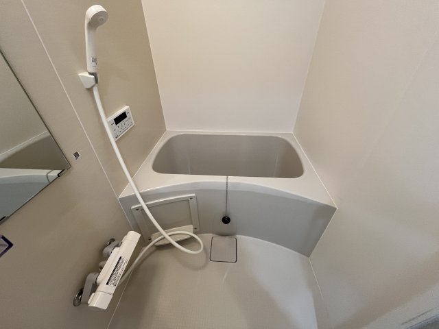 バス・シャワールーム　使いやすいお風呂です
