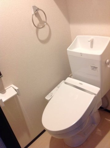 その他　温水洗浄便座設置