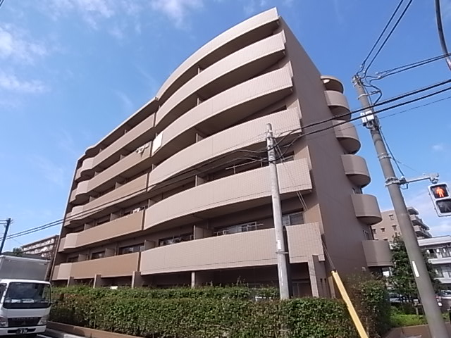 建物外観　外観は落ち着いています