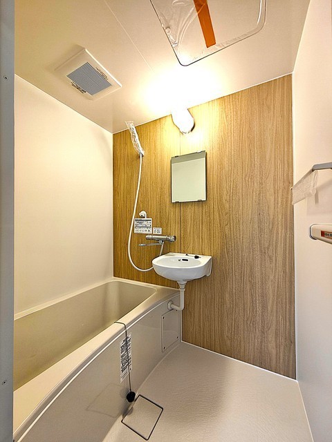 バス・シャワールーム　浴室