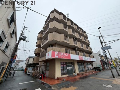 建物外観　居住者専用のごみ置き場がついてます♪