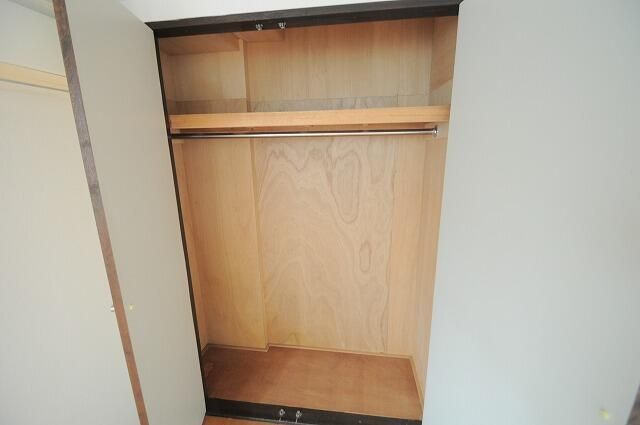 収納　※写真は同じマンションの違う部屋のものになります。