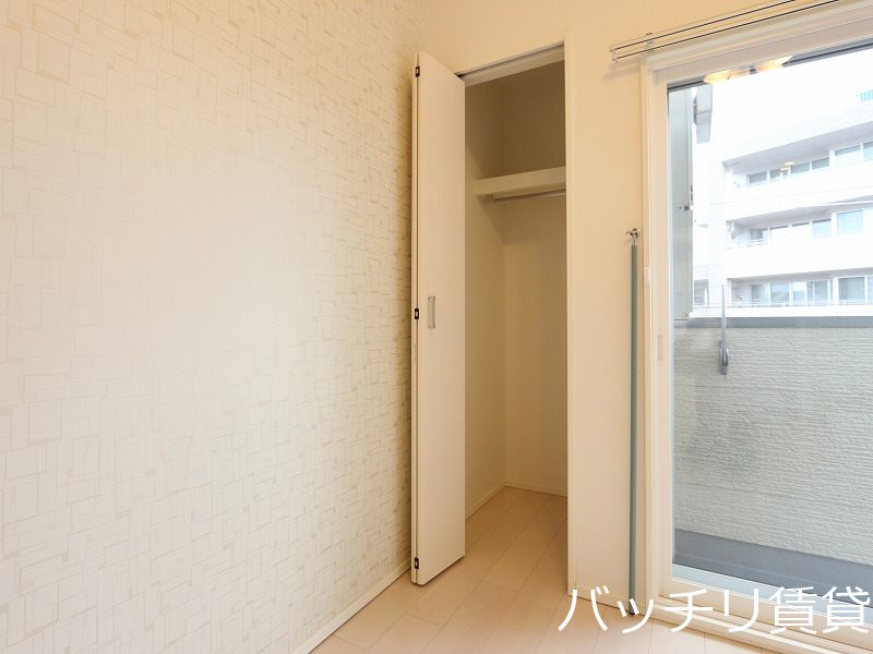 収納　別号室タイプの為、現状を優先致します。