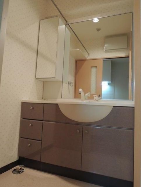 洗面設備　洗面所