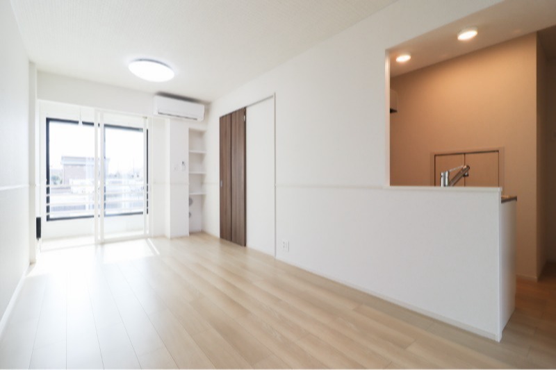 居室・リビング　図面と現状に相違がある場合には現状を優先