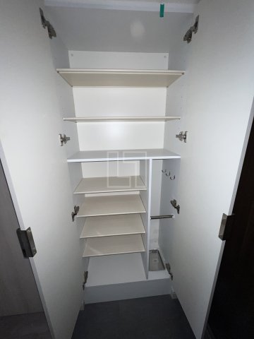 収納　プレサンス松屋町ヴィゴラス　シューズボックス