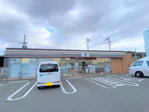 コンビニ　セブンイレブン 堺浜寺諏訪森町店（コンビニ）まで638m