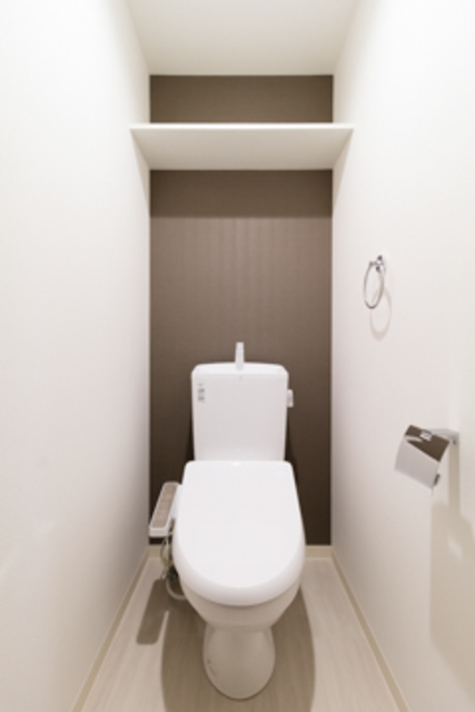 トイレ　※写真は同タイプ住戸です。