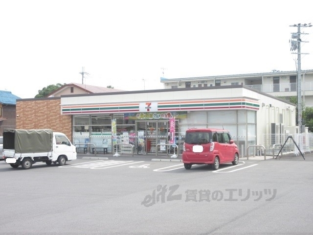 コンビニ　セブンイレブン八坂町店（コンビニ）まで650m