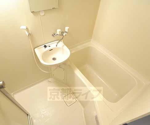 バス・シャワールーム　お風呂です。