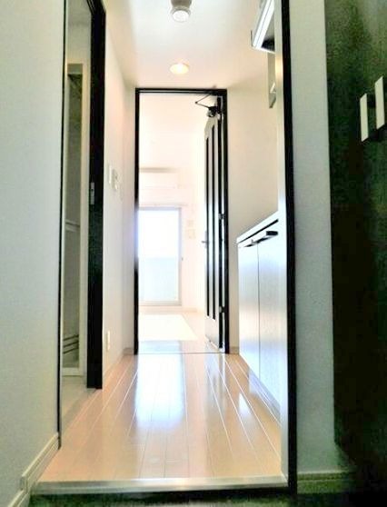 玄関　同仕様写真含む