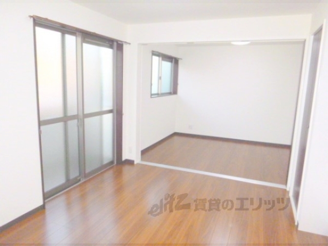 居室・リビング　居室