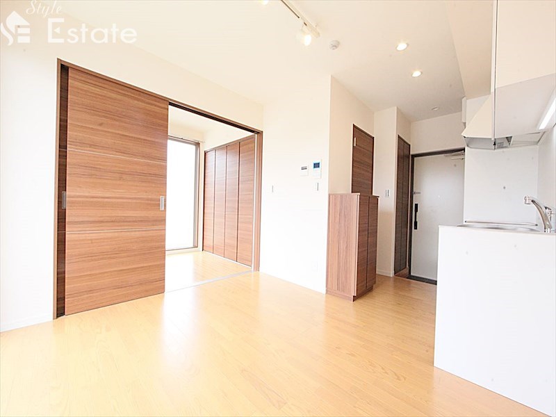 居室・リビング　内装