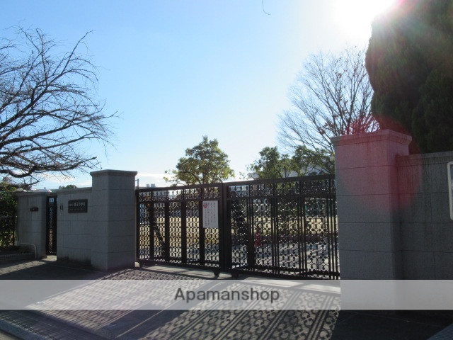 中学校　吹田市立第三中学校（中学校）まで955m