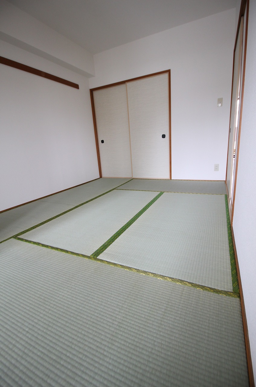 その他部屋・スペース　同物件、別の部屋の写真です