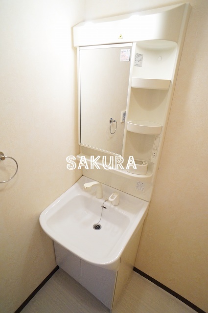 洗面設備　忙しい朝には欠かせない洗面所です♪