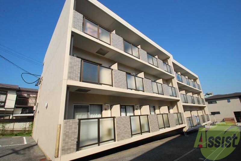 建物外観　スタイリッシュな外観。シンプルでいいですね。