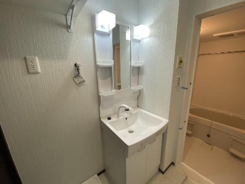 洗面設備　洗髪洗面化粧台