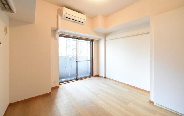 居室・リビング　お部屋です